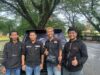 Ketum AJUN RI Bersama Beberapa Media Berbagi Takjil Kepada Masyarakat di Jalan